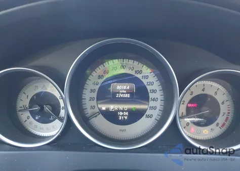 2013 Mercedes-Benz C 300 Luxury 4Matic z USA, uszkodzony, nr VIN WDDGF8AB4DR258735